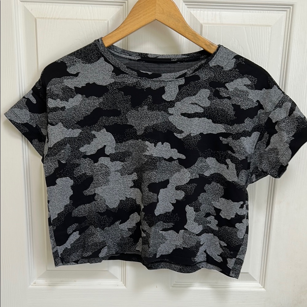 Stylish Black and Gray Camo Women's Top